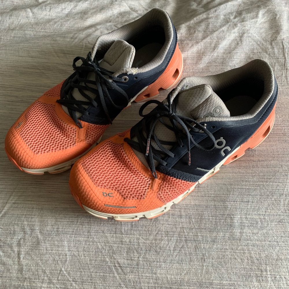 ON Cloud tennis shoes.